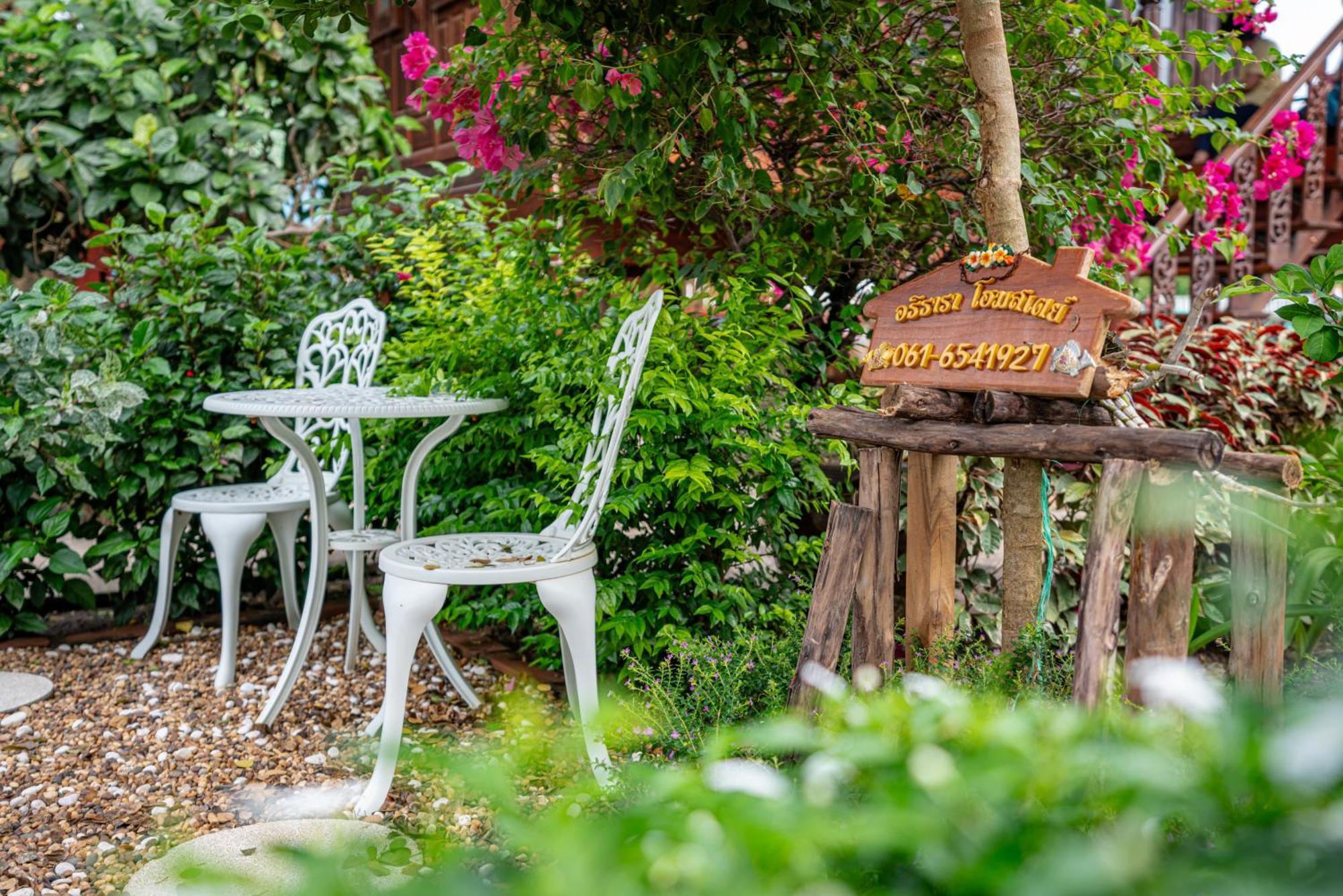 Athithara Homestay Phra Nakhon Si Ayutthaya Exterior foto