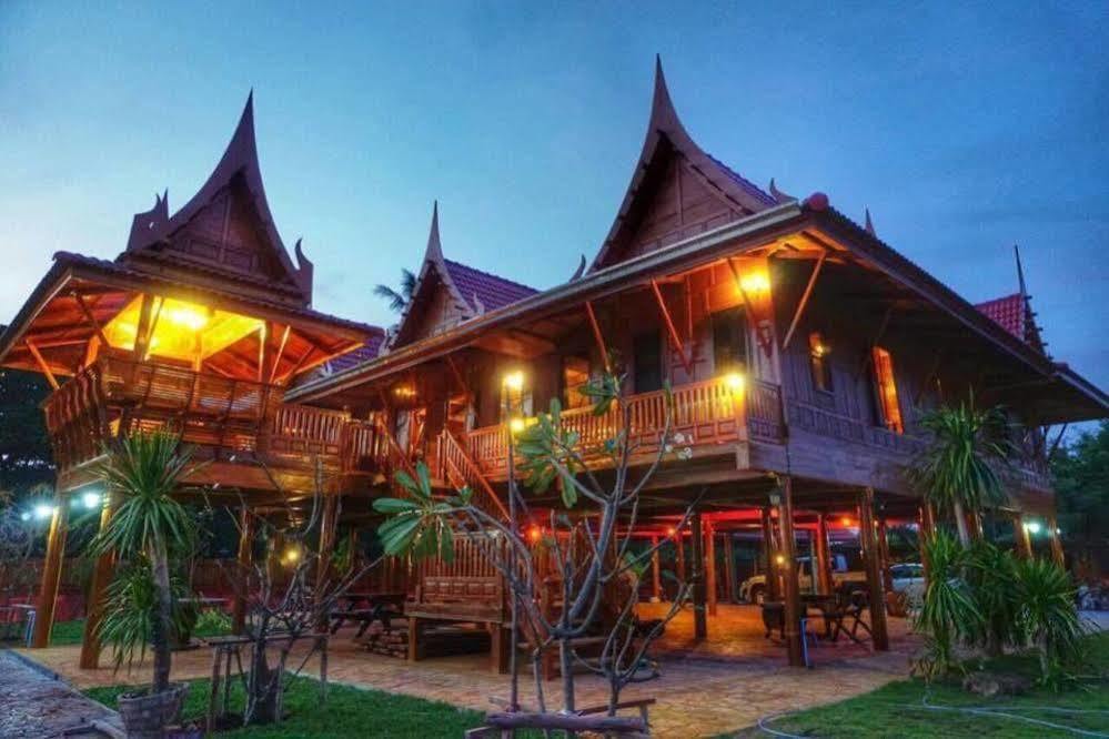 Athithara Homestay Phra Nakhon Si Ayutthaya Exterior foto